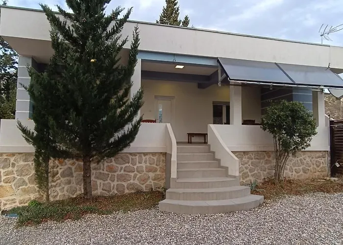 Bonaluz Стариград-Пакленица